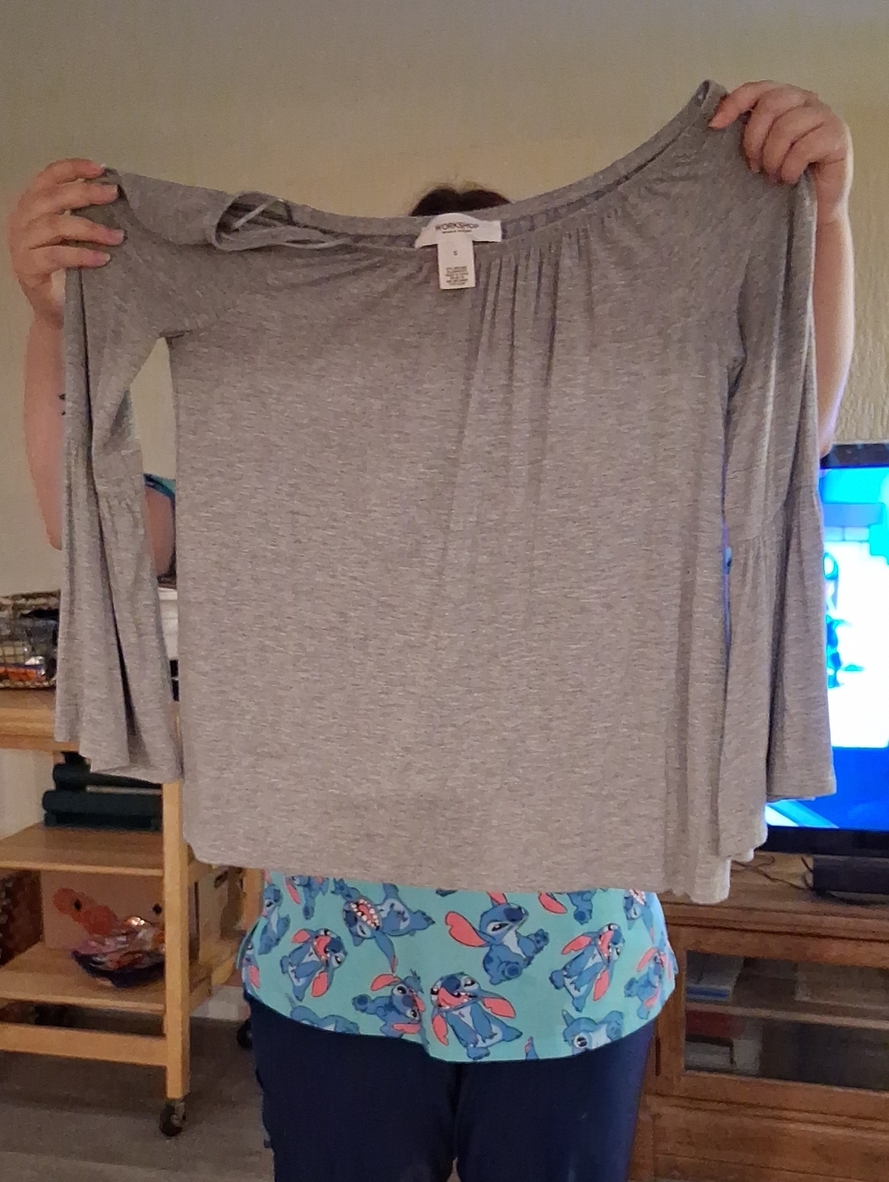 Women’s Gray Long-Sleeve Knit Top WORKSHOP